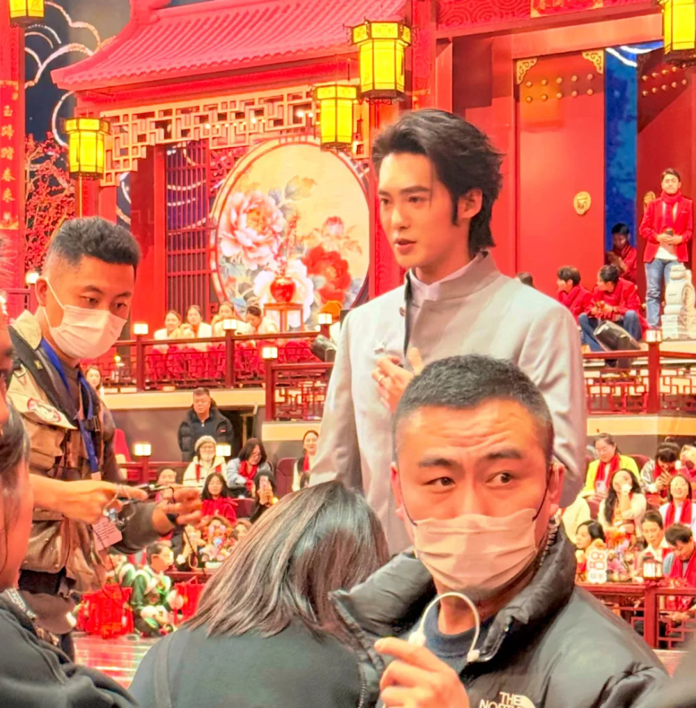 张雨绮被抵制风波升级！原配晒她找律师威胁证据，网友呼吁封杀(图2)