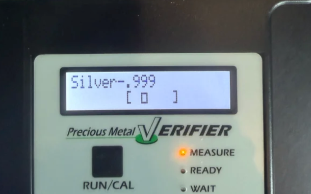 10亿美元、1269万盎司白银，这个男人提前一年押注贵金属赚翻了(图1)