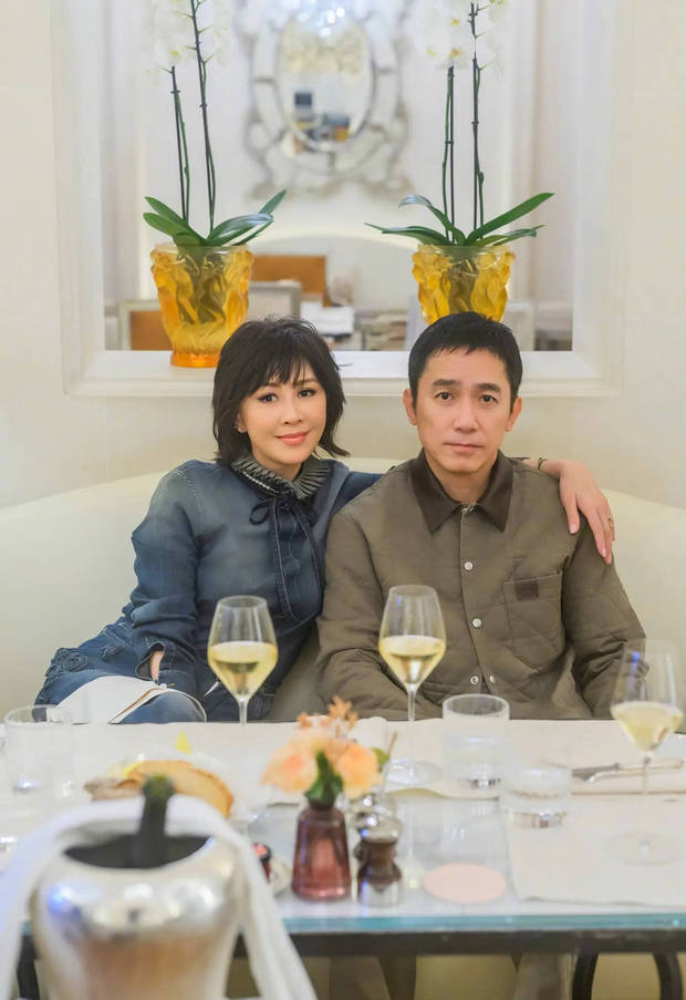 刘嘉玲梁朝伟罕见合体 二人夫妻相十足太登对(图7)