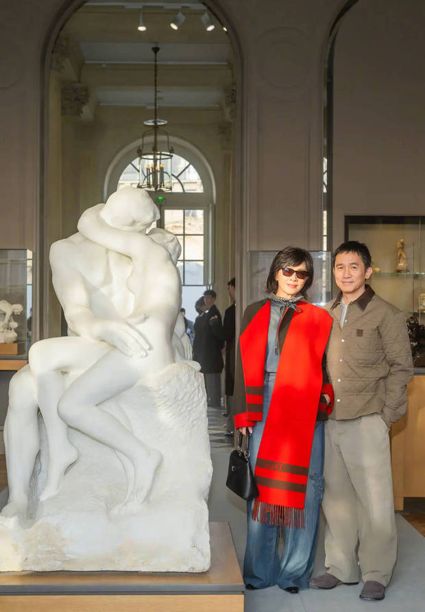 刘嘉玲梁朝伟罕见合体 二人夫妻相十足太登对(图1)