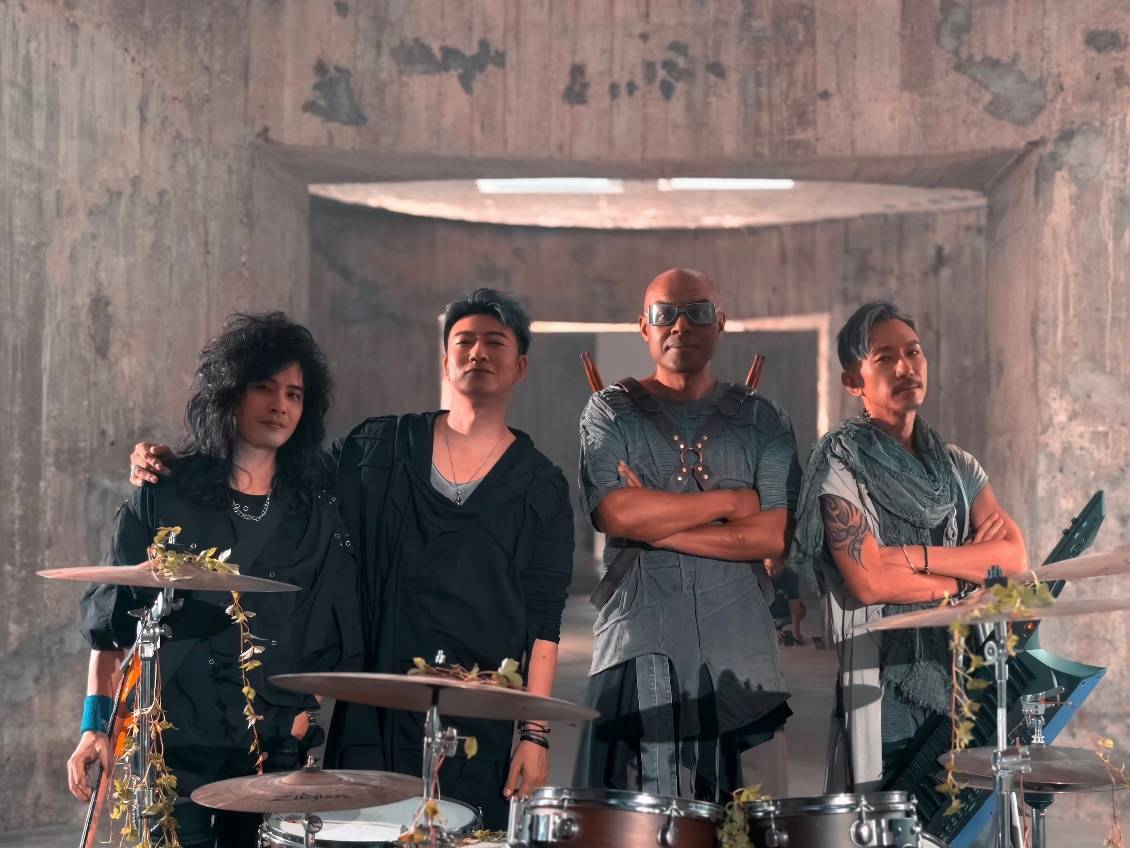 信乐团摇滚回归！推新歌《反派》葛莱美世界