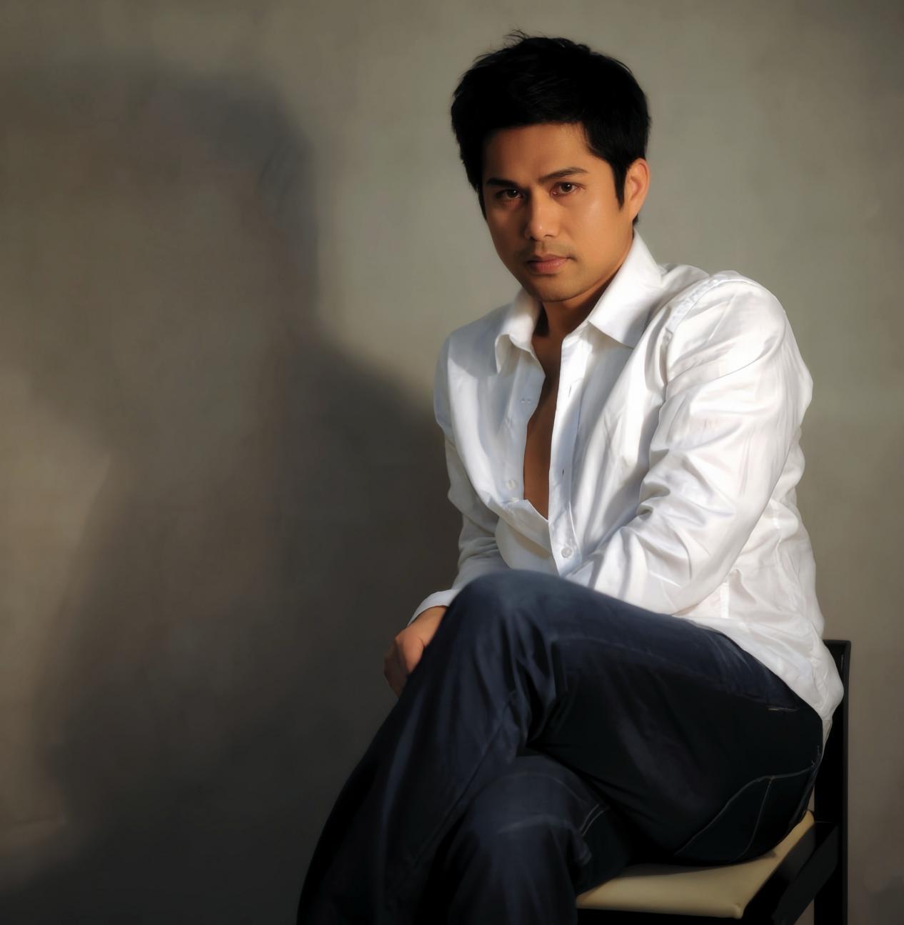 吉飞龙:以导演首作《余烬之光》,让海南守海人精神照见世界(图8) 吉飞龙:以导演首作《余烬之光》,让海南守海人精神照见世界(图8)