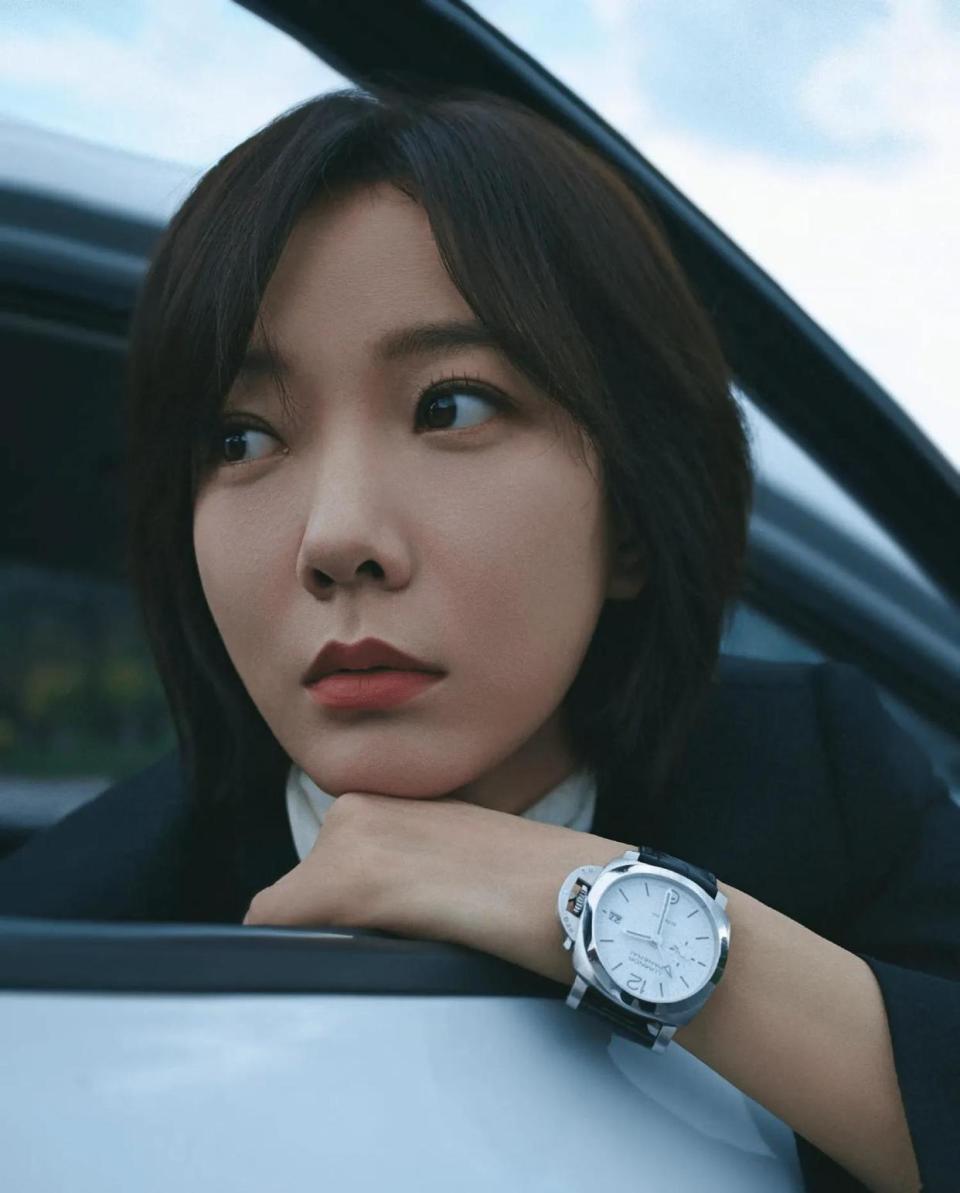 王珞丹俞笑淡颜封神，不靠妆容加持，到底凭