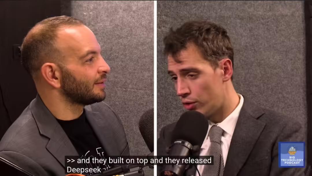 “DeepSeek-V3基于我们的架构打造”，Mistral CEO Arthur Mensch逆天发言被喷(图3)