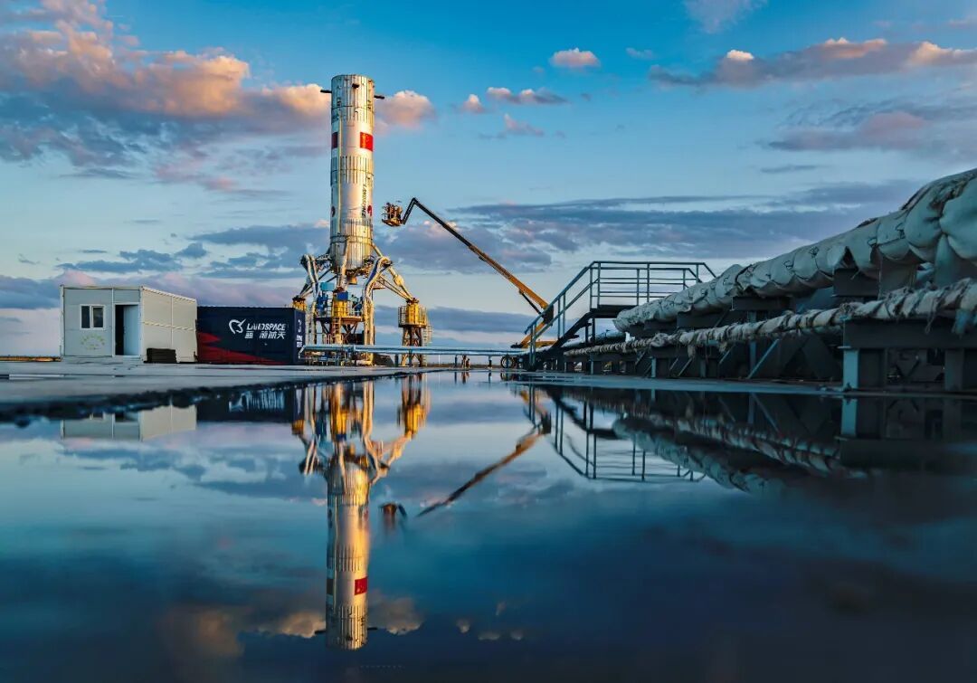 300万，送一个普通人“上天”(图5)