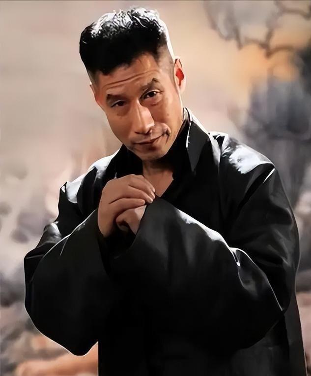 原来他们是夫妻，低调恩爱37年零绯闻，演完《归队》终于红了！(图1)