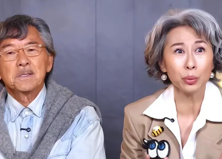 钱再多也没用,林子祥叶倩文如今现状,给“老少恋”夫妻提了个醒(图14) 钱再多也没用,林子祥叶倩文如今现状,给“老少恋”夫妻提了个醒(图14)