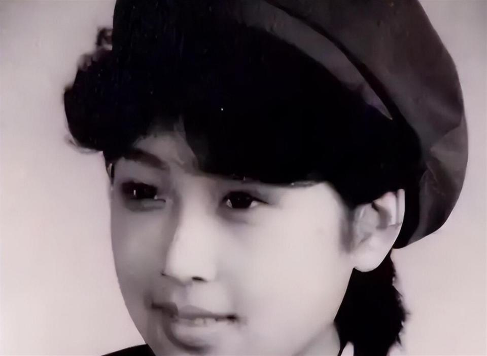 嫁大9岁的离异富豪，生了冠军儿子，53岁的孙悦状态比20岁还好(图12)