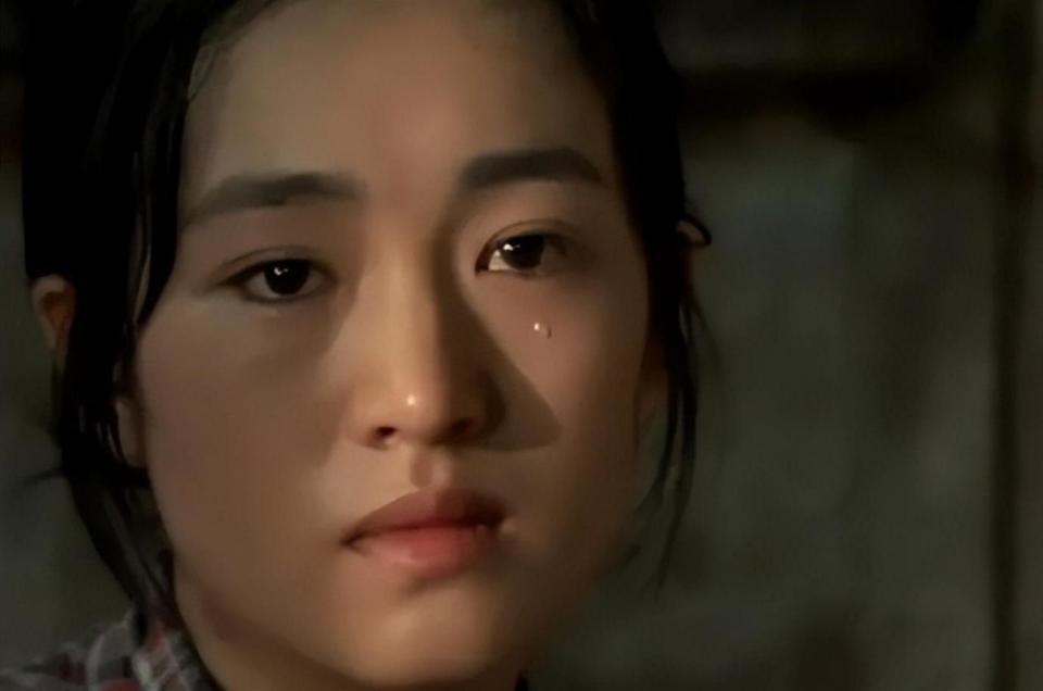 巩俐：姐姐和父亲接连去世，我用孝心托起98岁老母亲的晚年(图6)