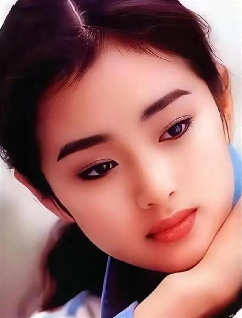 巩俐：姐姐和父亲接连去世，我用孝心托起98岁老母亲的晚年(图8)