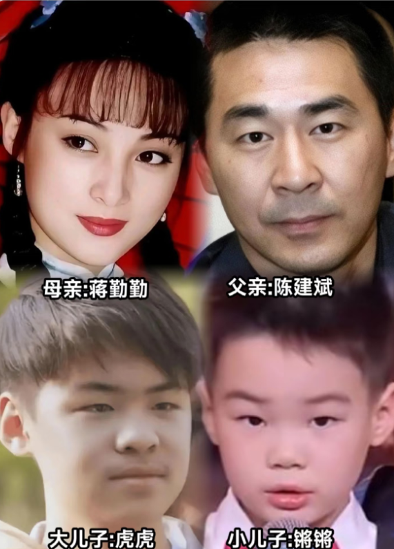 看了贾静雯大女儿颜值变化，才懂赵又廷的心酸：女儿像爹太愁人了(图15)