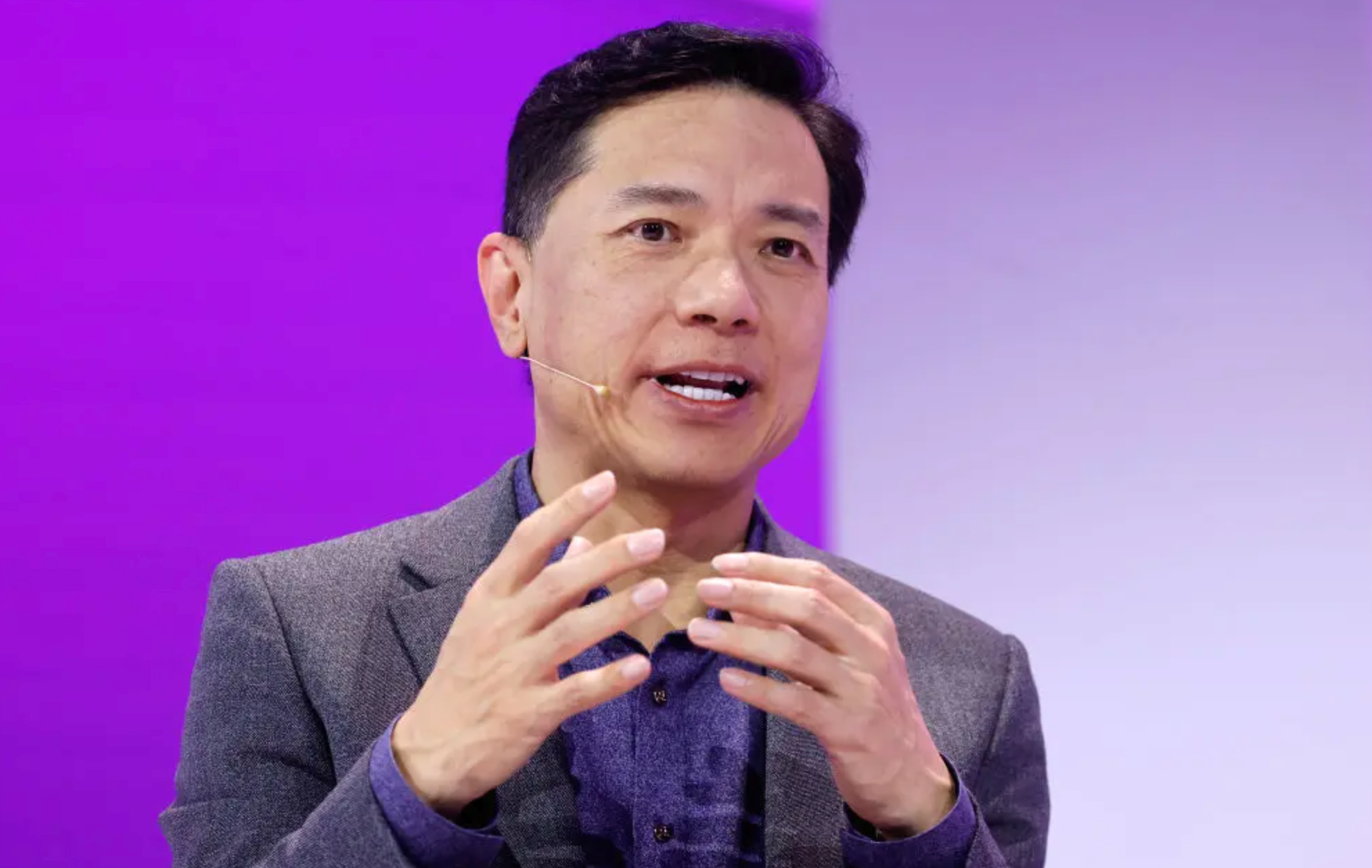 李彦宏接受《时代》专访：AGI可能不存在