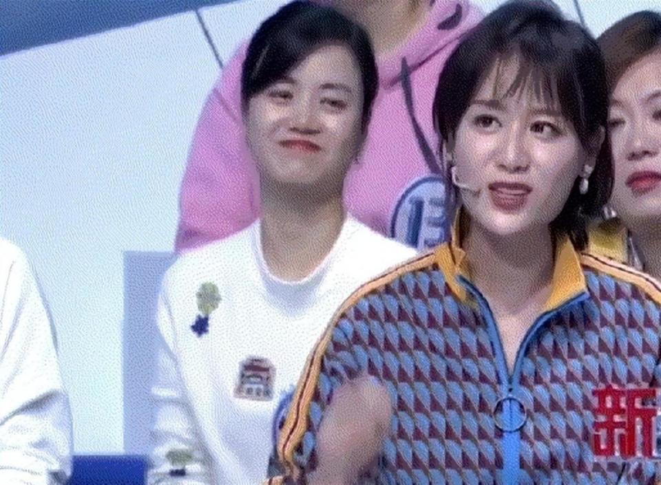 叶一茜晒出与森碟同框照，力破重男轻女的传闻，森碟下巴已矫正(图21)