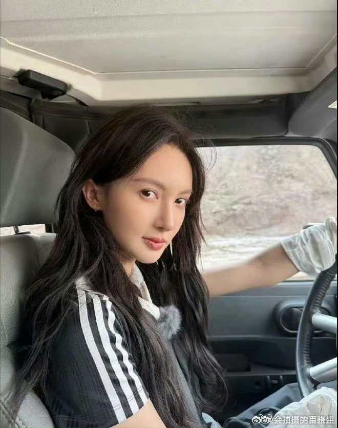 LVMH旗下娇韵诗已删除金晨直播预告(图1)