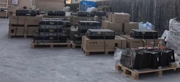 电池回收黑灰暴利产业曝光!拆一辆赚1万(图2) 电池回收黑灰暴利产业曝光!拆一辆赚1万(图2)