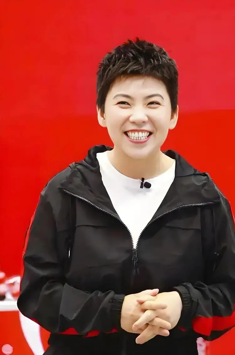 邓亚萍没想到,除了身高哪哪都像自己的19岁儿子,已经开始争光了(图12) 邓亚萍没想到,除了身高哪哪都像自己的19岁儿子,已经开始争光了(图12)