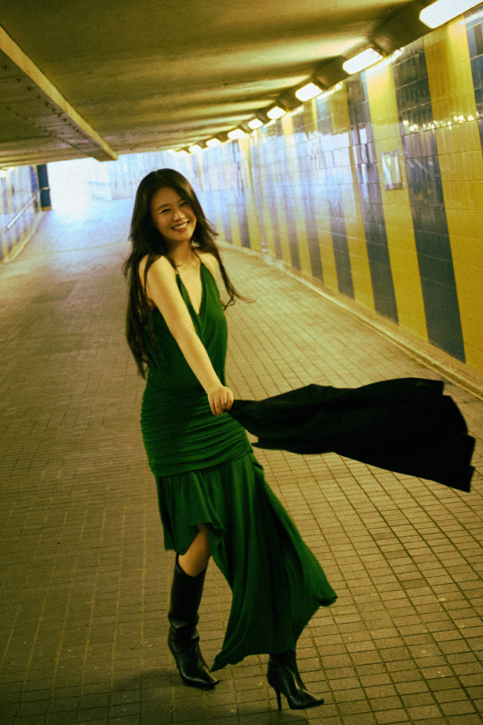 37岁的马思纯在南京游玩被偶遇，自打减肥后，气质那是越来越棒！(图3)