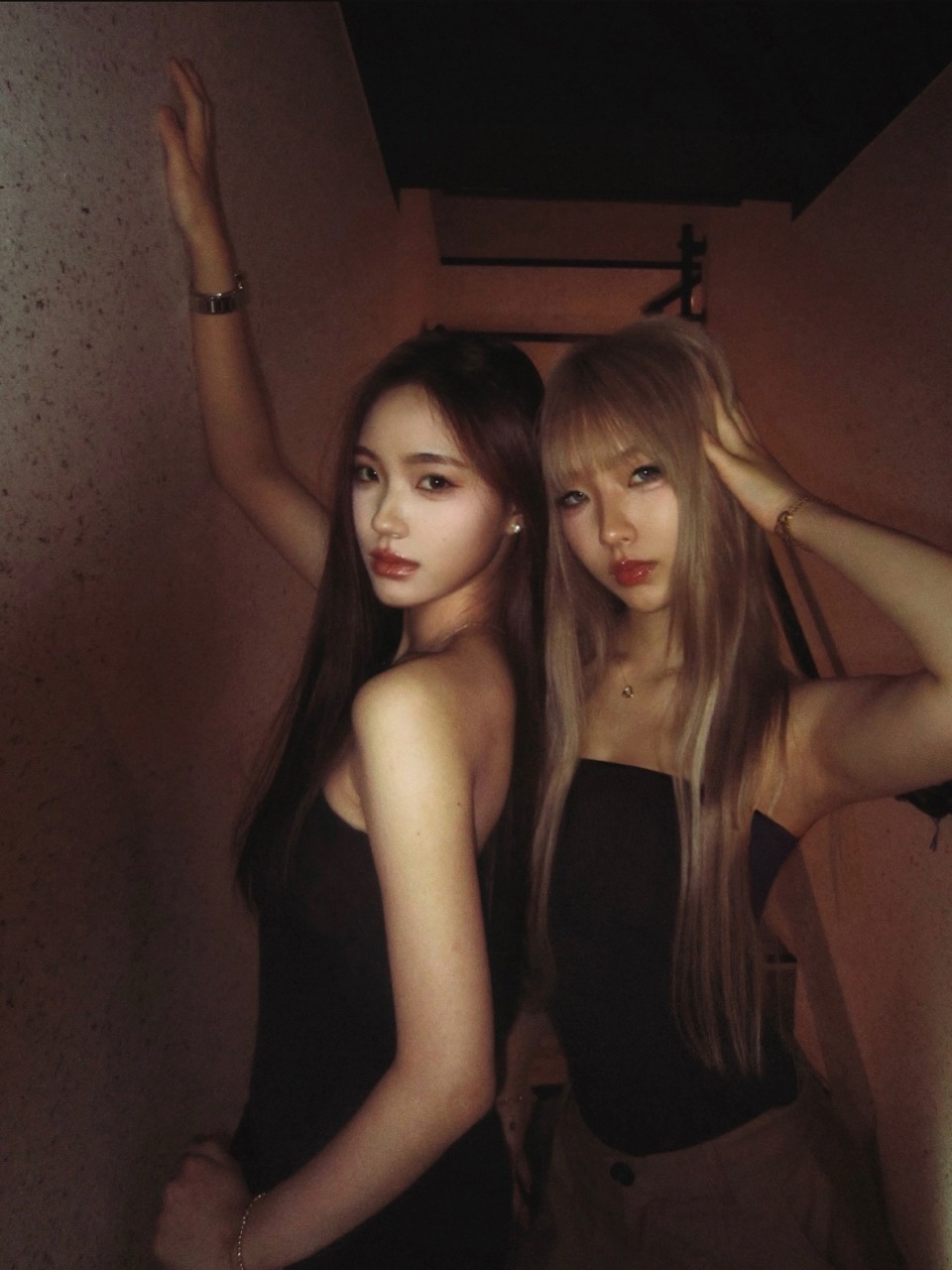 小S大女儿风格突变，成熟装扮判若两人，已经认不出来了(图6)