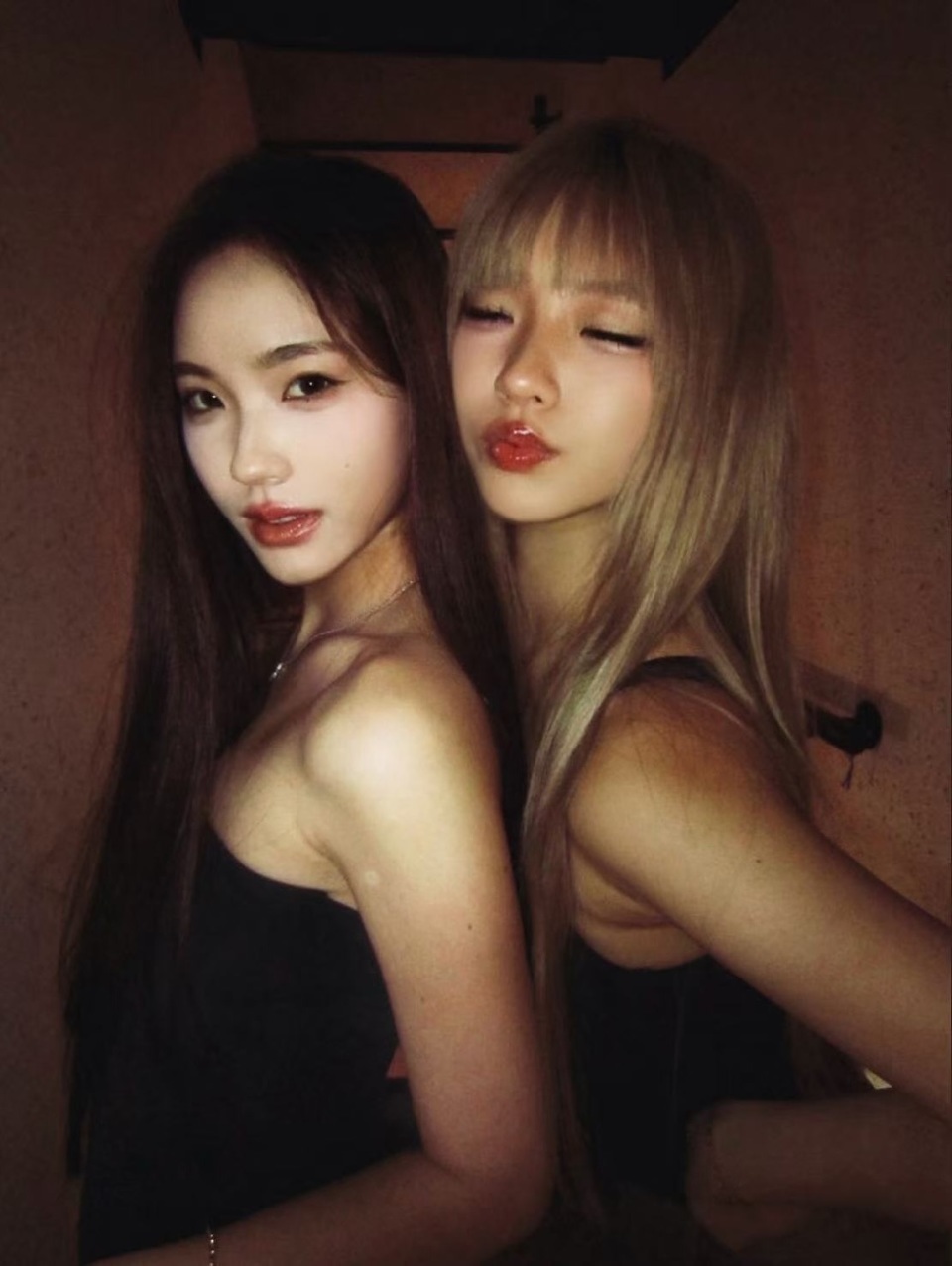 小S大女儿风格突变，成熟装扮判若两人，已经认不出来了(图7)