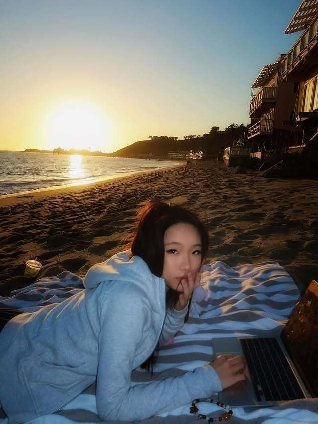 小S大女儿风格突变，成熟装扮判若两人，已