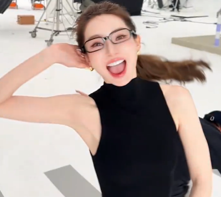 被“变瘦”的戚薇惊艳到！面相都变了，她的“大话”终于有人信了(图25)