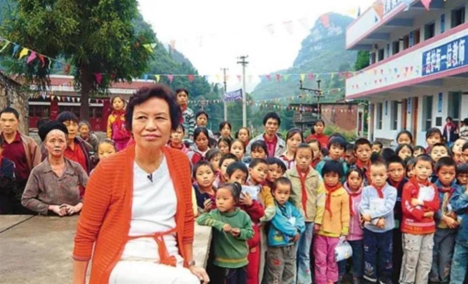 突发！香港知名演员宣布捐赠所有财产，看淡生死已立好遗嘱(图10)