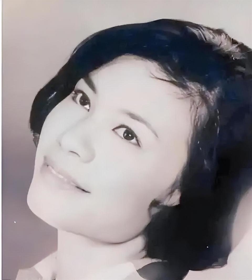 突发！香港知名演员宣布捐赠所有财产，看淡生死已立好遗嘱(图11)