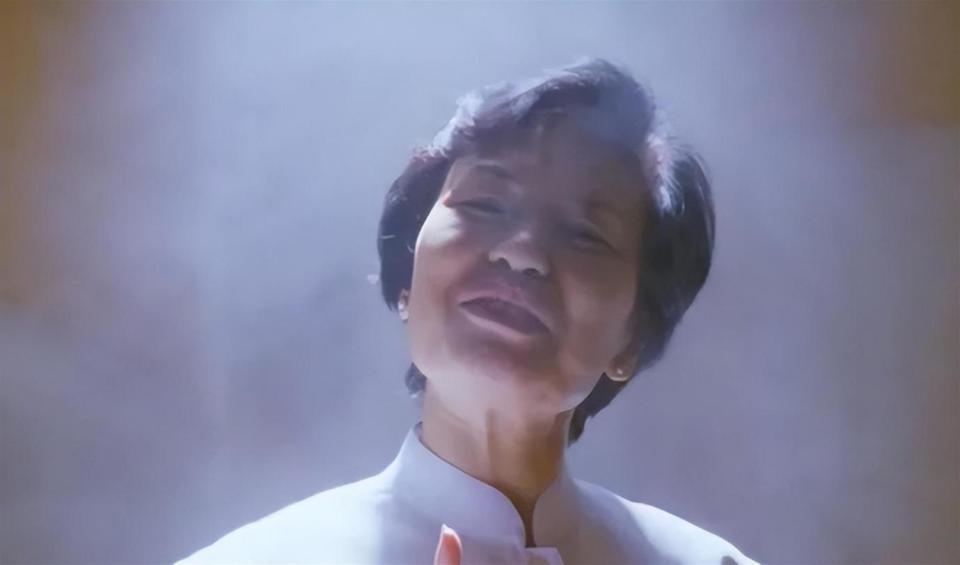 突发！香港知名演员宣布捐赠所有财产，看淡生死已立好遗嘱(图24)