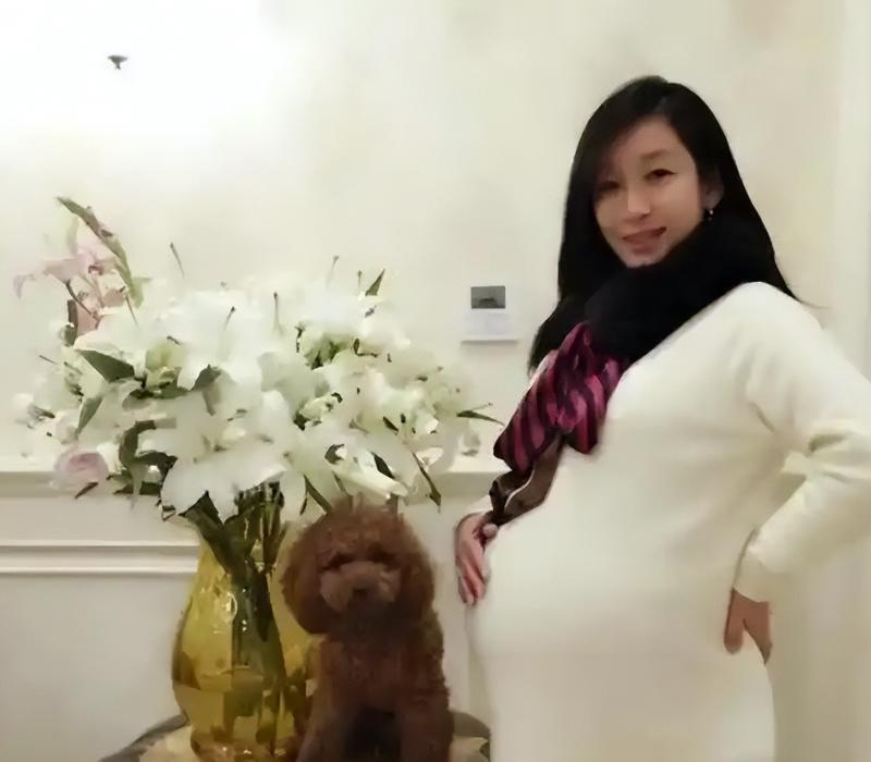 娱乐圈的婆媳佳话！秦海璐11年待婆婆如亲
