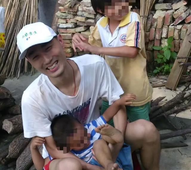 32岁猝死的程序员，代码中写着反996