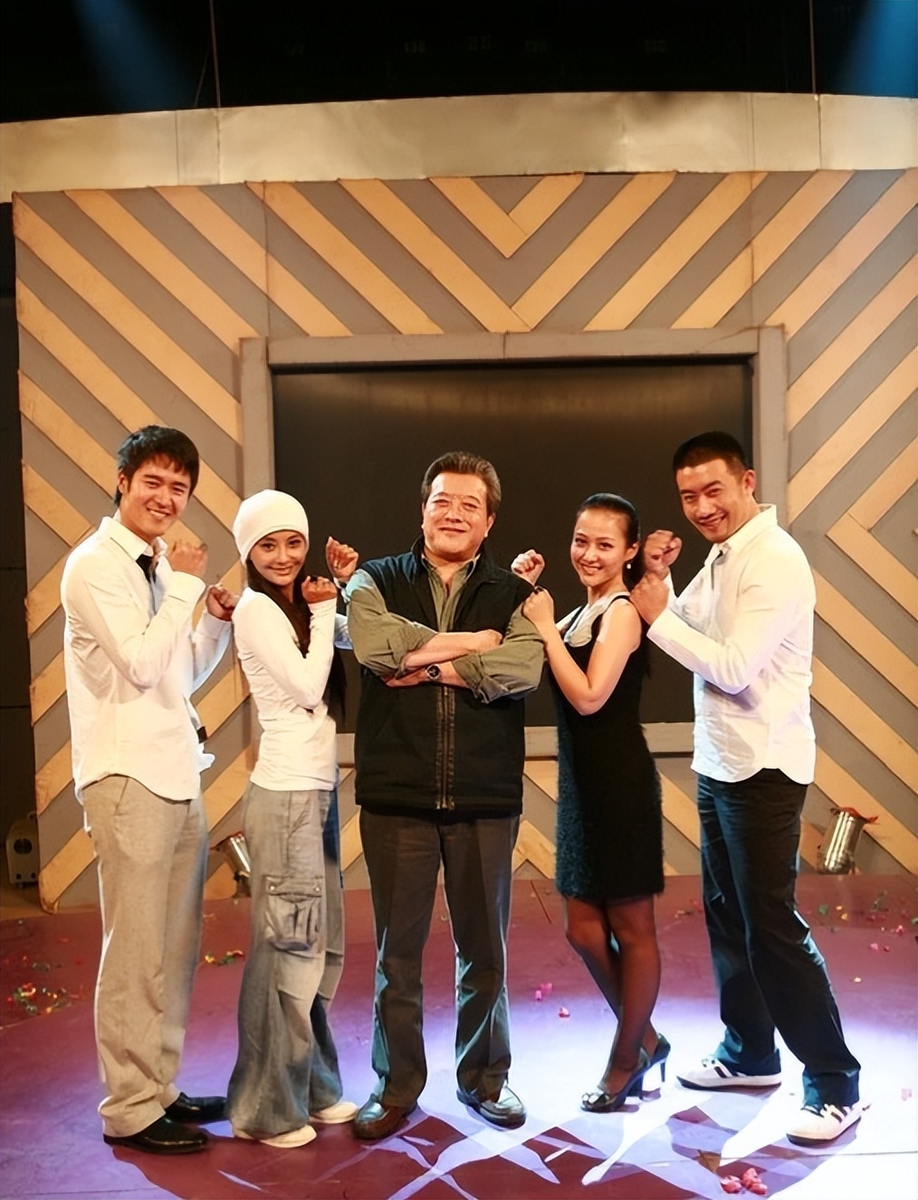 演员尚于博28岁跳楼离开，17字遗言感人(图10)