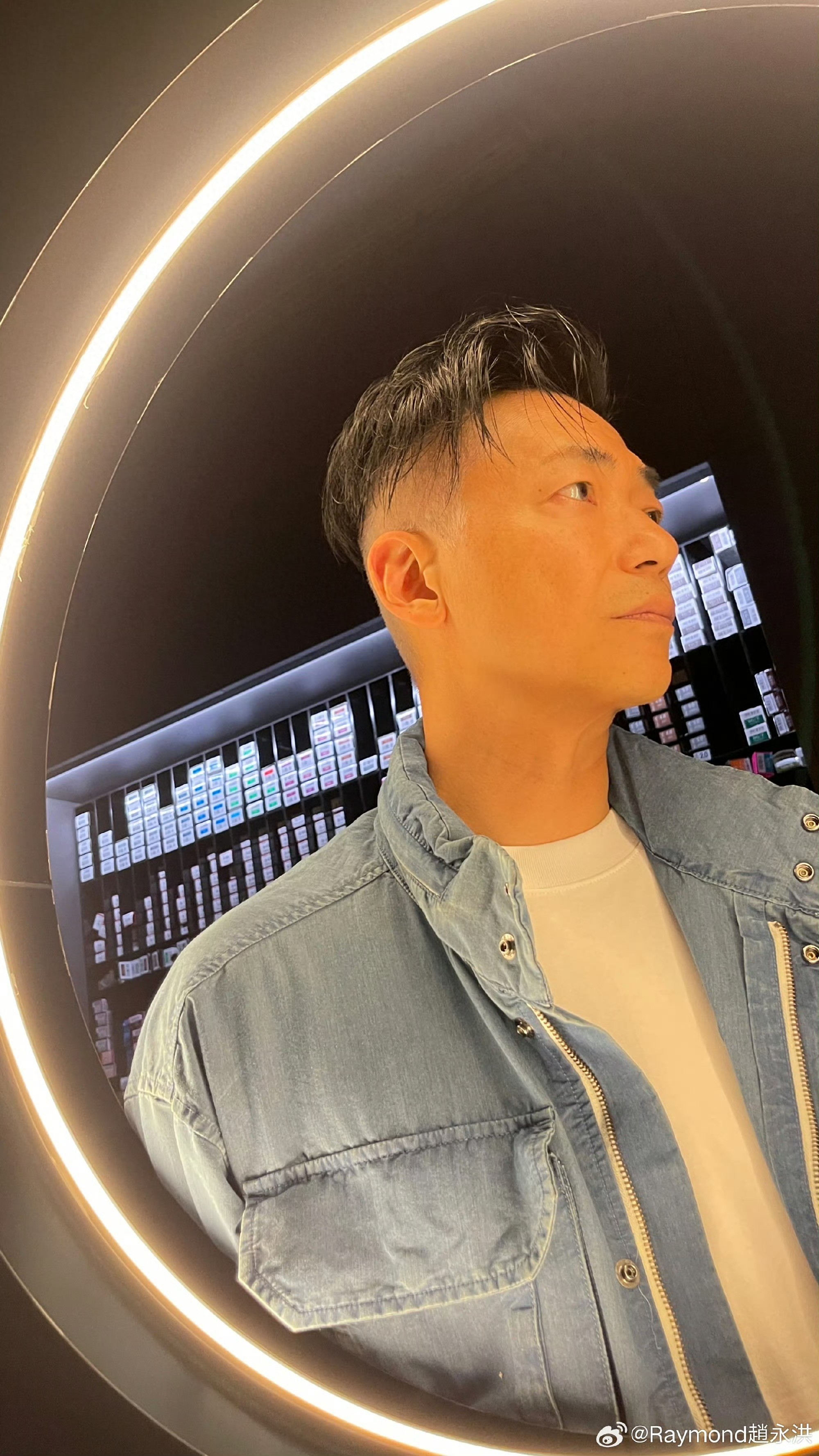 TVB离巢男星近况曝光！被质疑未老先衰，曾一度晕倒在拍摄现场(图1)