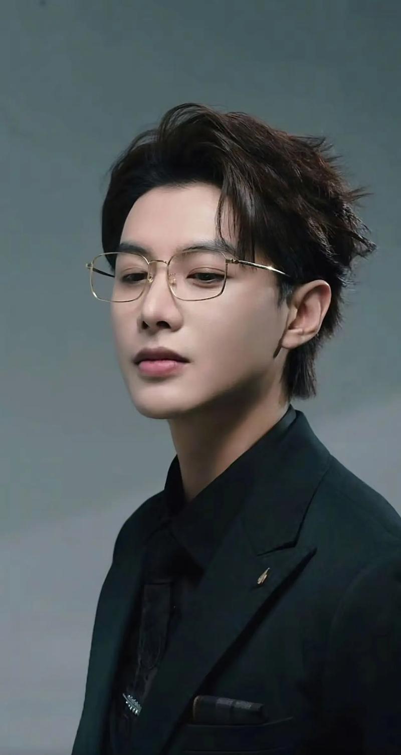 何健麒尿检无犯罪证明全上了，前女友却称全是假动作，这瓜该信谁(图2)