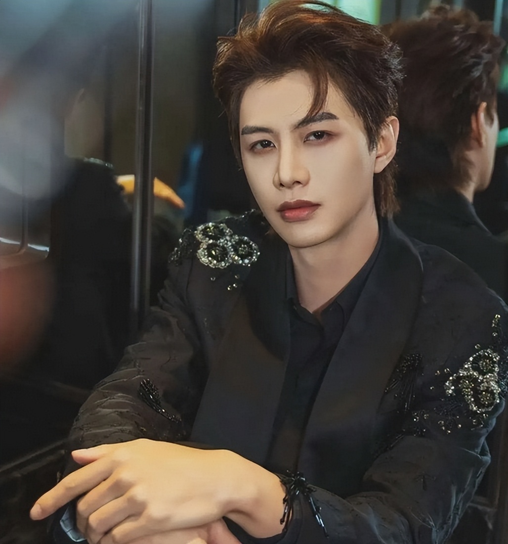 何健麒尿检无犯罪证明全上了，前女友却称全是假动作，这瓜该信谁(图6)