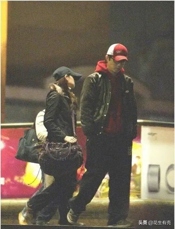 伊能静，凭啥能被秦昊死心塌地爱13年？答案其实俗套又现实(图11)