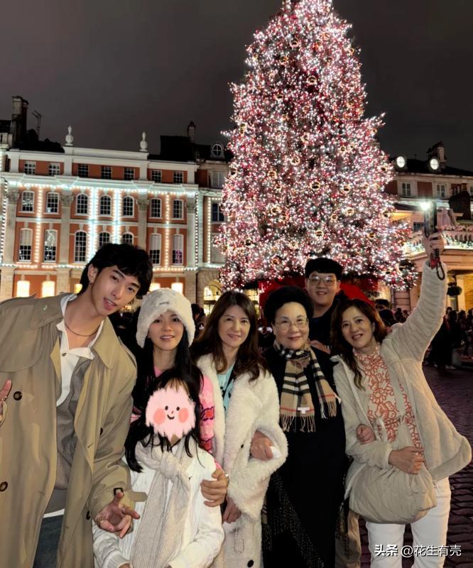 伊能静，凭啥能被秦昊死心塌地爱13年？答案其实俗套又现实(图24)