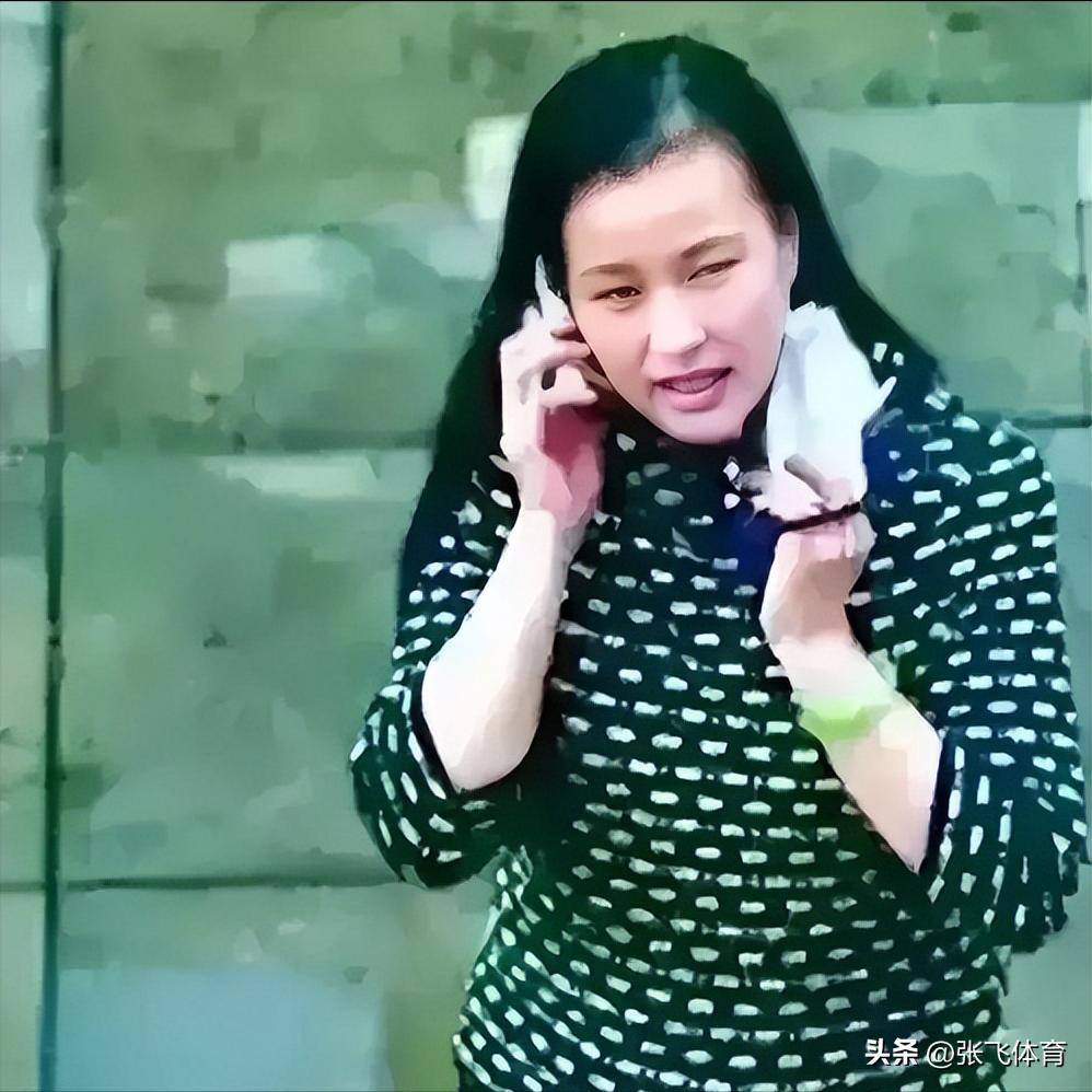 75岁刘晓庆杀疯了！短剧硬演14岁少女，拍吻戏更引全网炸锅(图29)