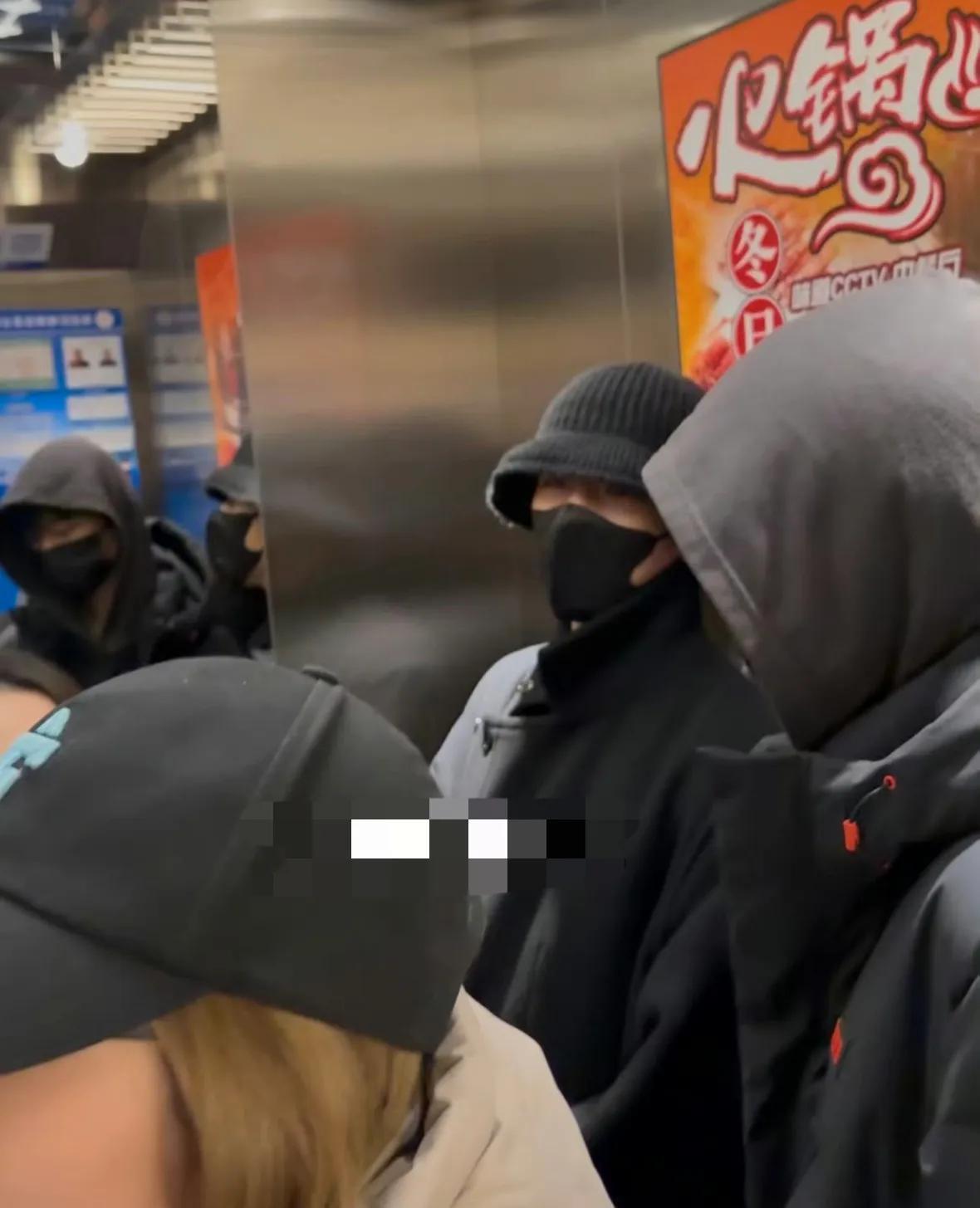 春晚联排成“大漏勺”！熟人局多、台柱子少，2位颜霸明星很意外(图7)