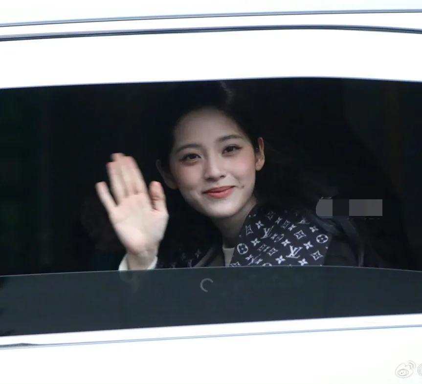 春晚联排成“大漏勺”！熟人局多、台柱子少，2位颜霸明星很意外(图14)