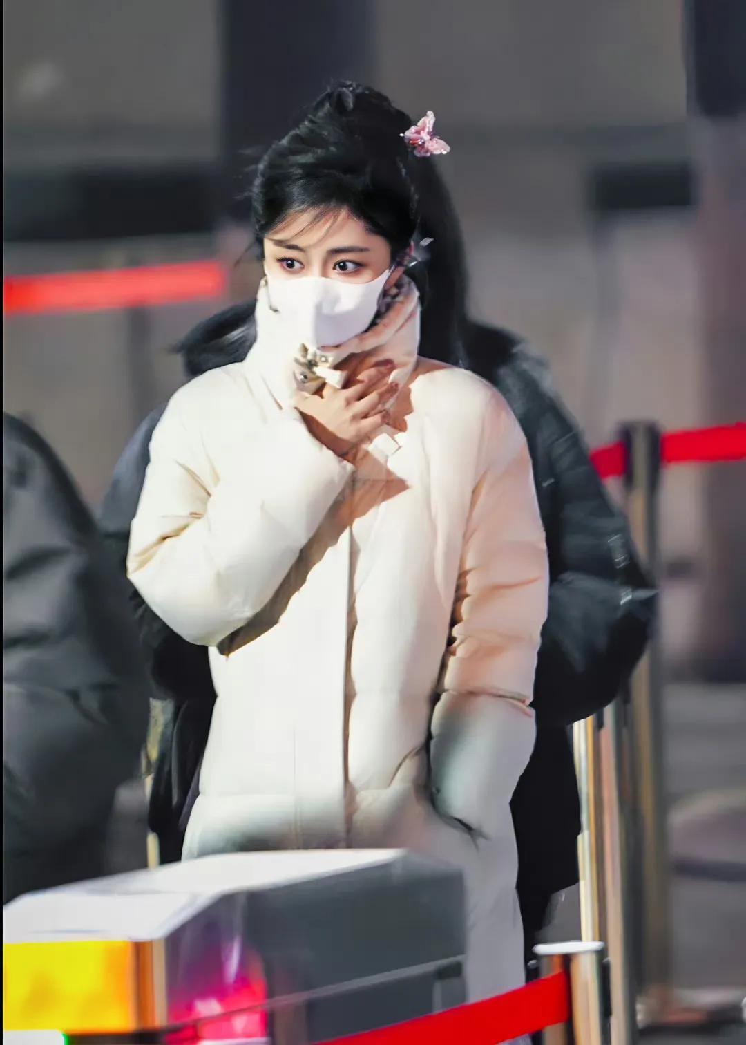 春晚联排成“大漏勺”！熟人局多、台柱子少，2位颜霸明星很意外(图35)