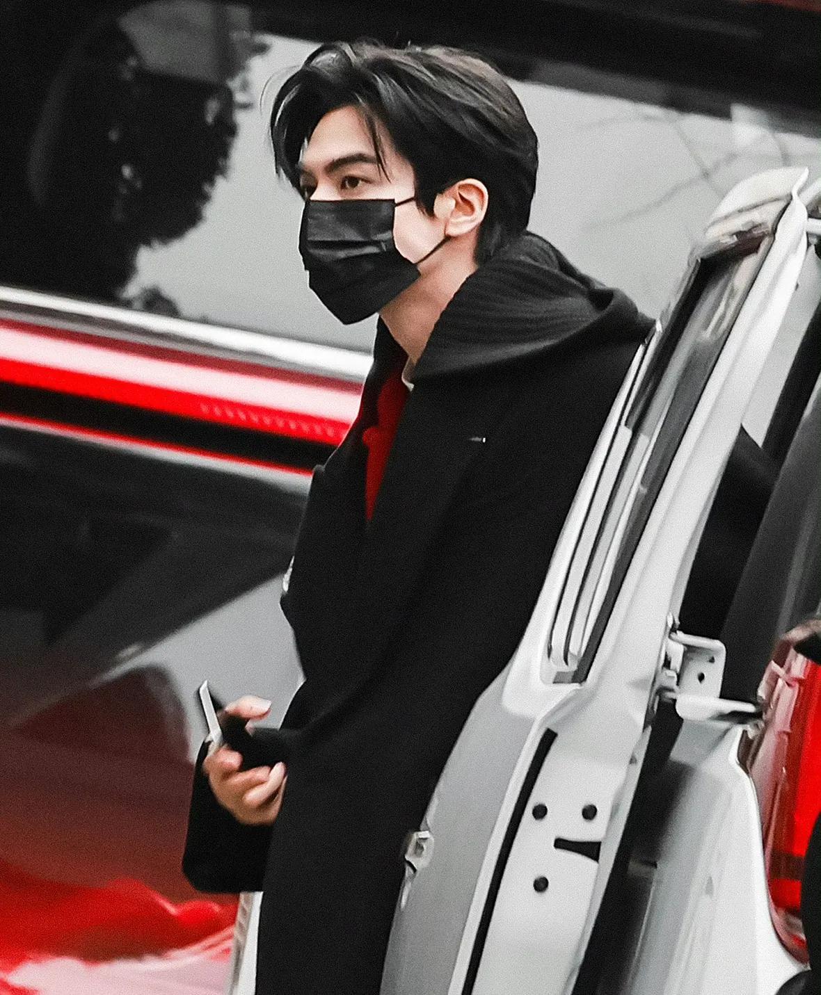 春晚联排成“大漏勺”！熟人局多、台柱子少，2位颜霸明星很意外(图41)