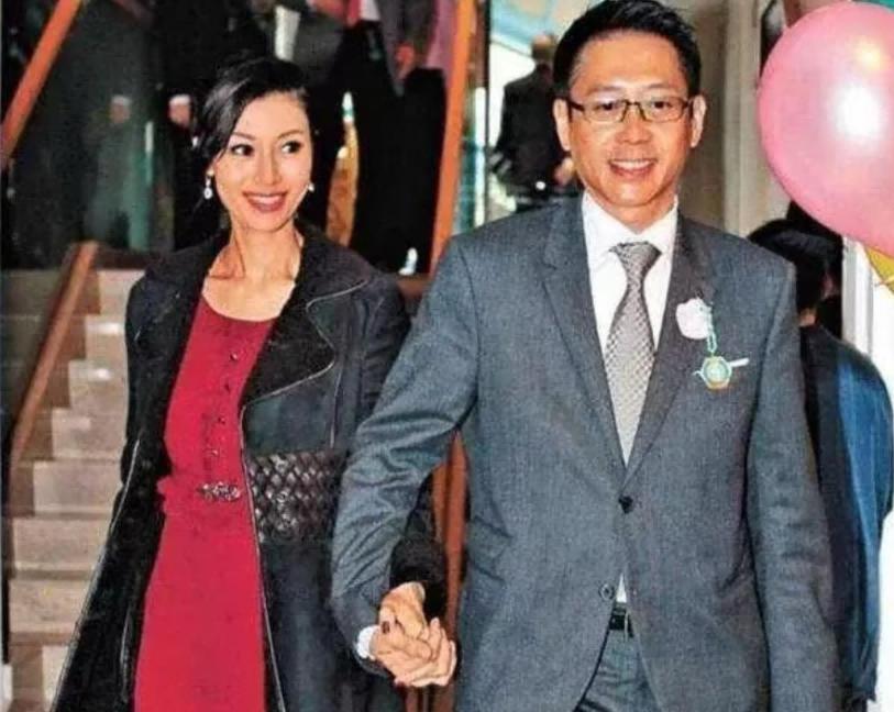 李嘉欣也没想到，临近年关，57岁陈法蓉因一番话，再次口碑暴涨(图27)