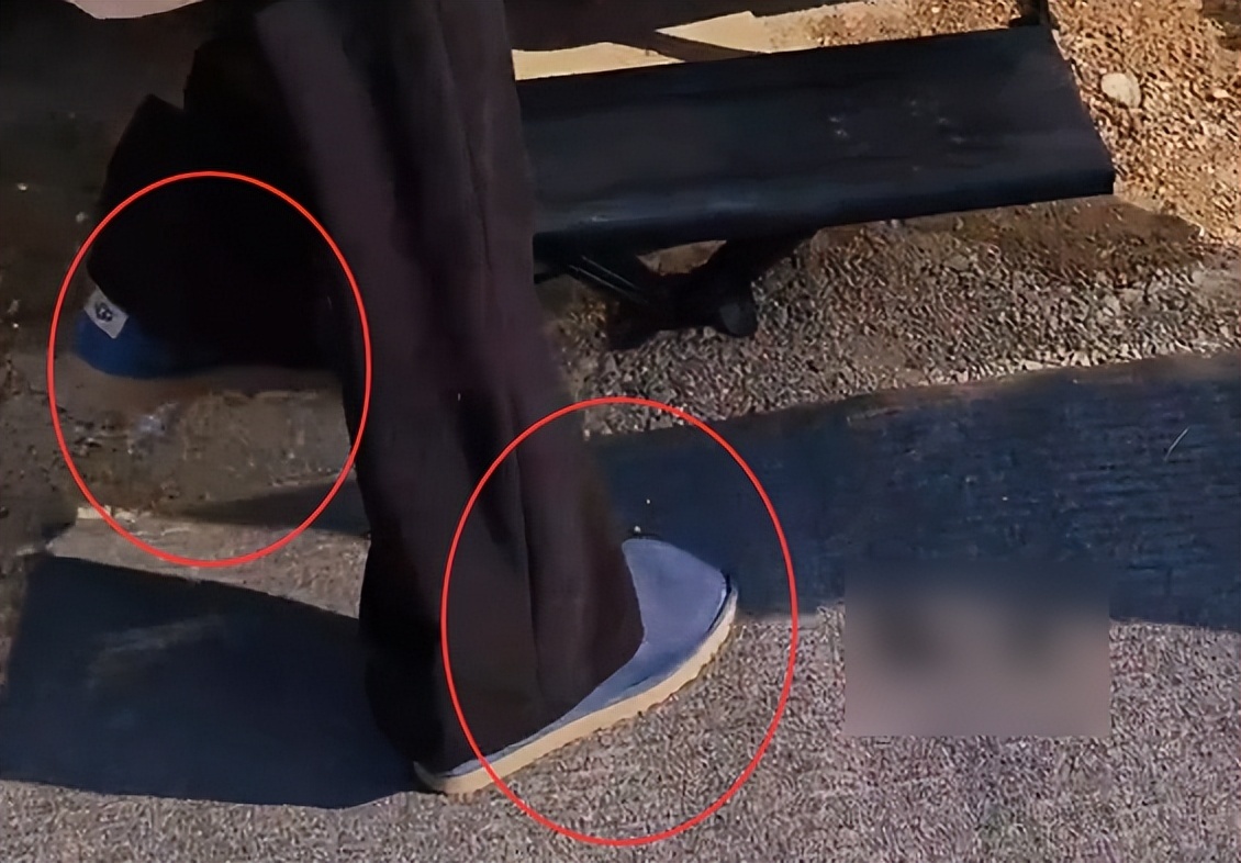 蒋欣拍戏路透认不出，皮肉松垮身材臃肿，穿蓝棉鞋四边齐好老气(图5)