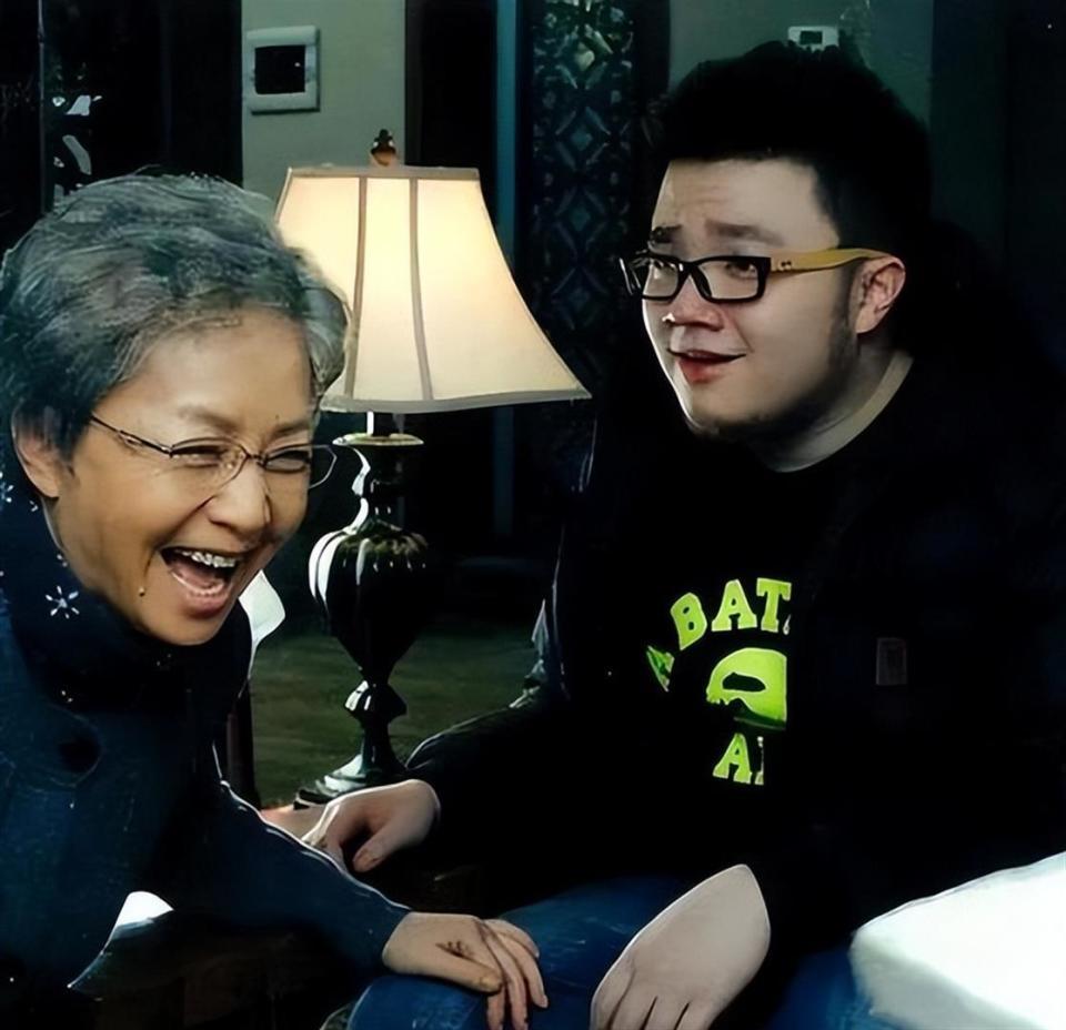 宋丹丹没想到，自己千辛万苦给巴图找的媳妇，竟狠狠拿捏了她(图9)