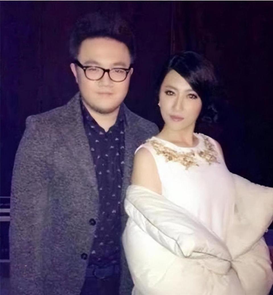 宋丹丹没想到，自己千辛万苦给巴图找的媳妇，竟狠狠拿捏了她(图11)