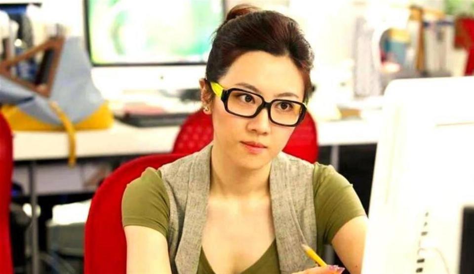 宋丹丹没想到，自己千辛万苦给巴图找的媳妇，竟狠狠拿捏了她(图17)