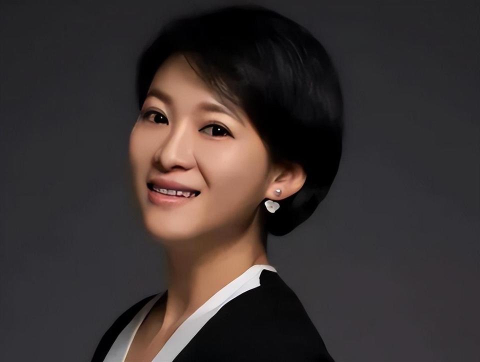 原来她早已离世！曾是朱军搭档，抗癌3年42岁病逝，一生兢兢业业(图9)