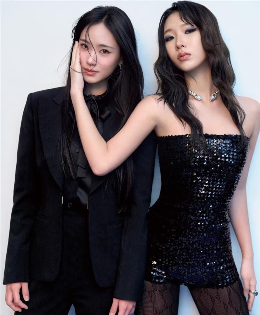 大S离世一周年，两个侄女登上杂志，像极刚出道的大小S(图10)