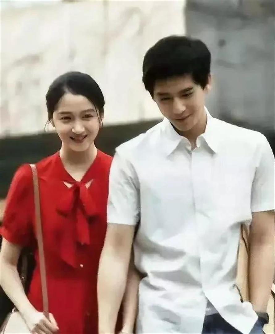 深夜爆料到全网删帖，关晓彤王安宇绯闻24小时发生了什么？(图3)