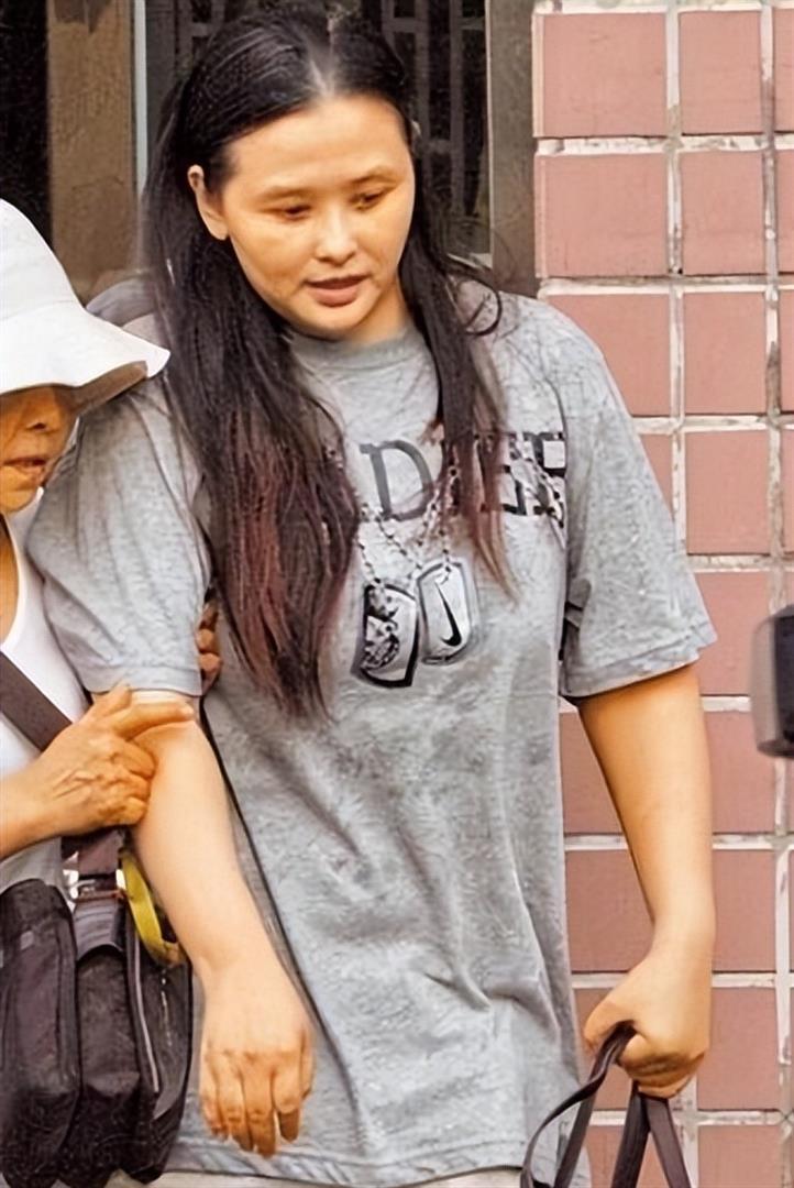 长得漂亮却坏事做尽，3次入狱，被摘除4处器官的她，如今过得怎样(图6)